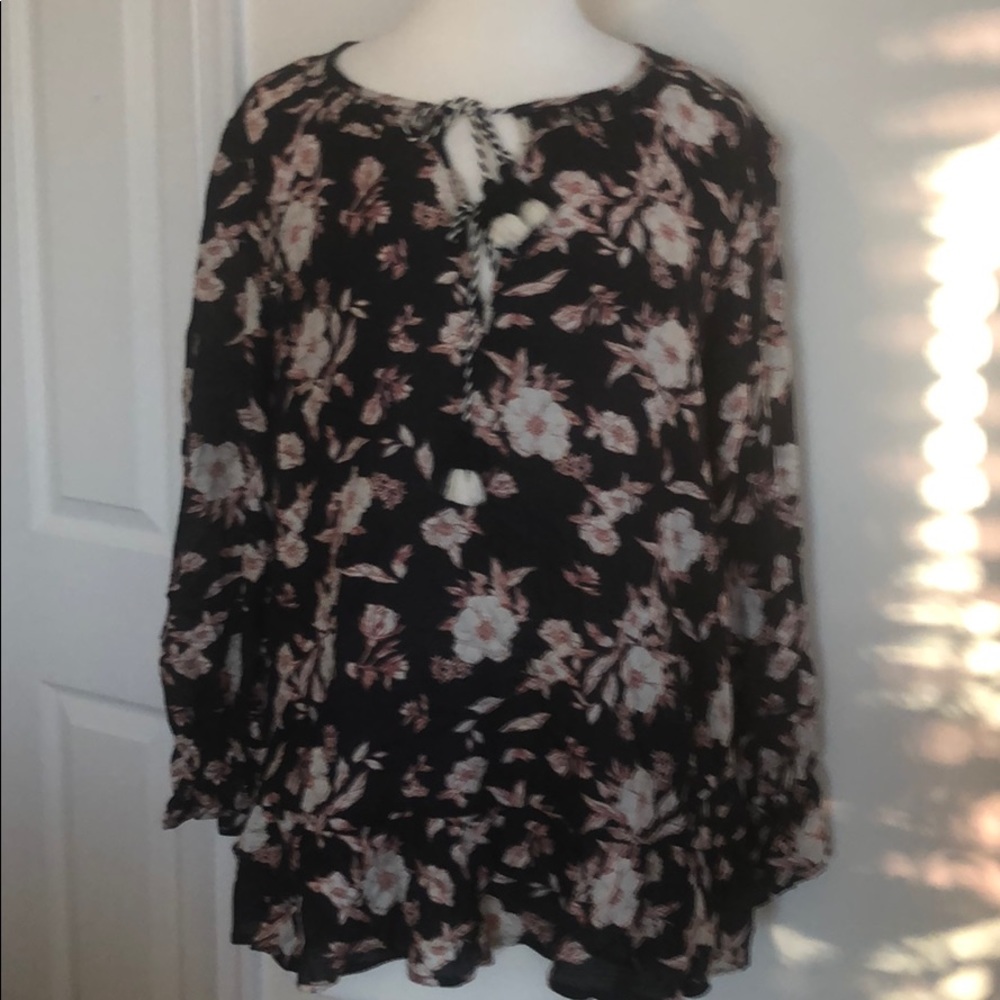 Jessica Simpson Top NWT